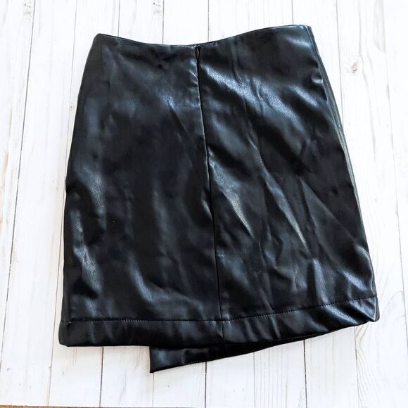 Thatssofetch Murk Skirt Black PU NWT - Picture 5 of 8